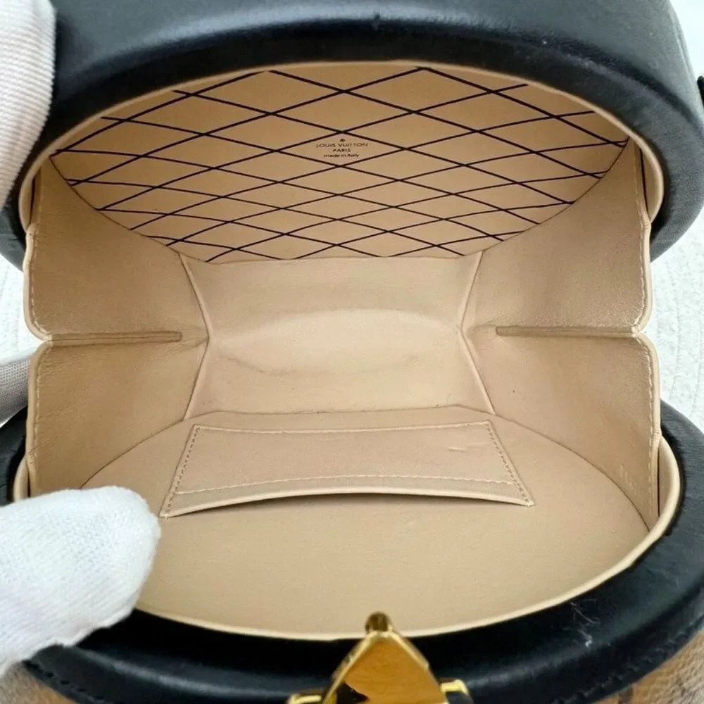 Louis Vuitton Women Pre-Loved Bag Very Good Condition